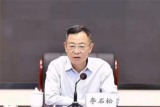 记者：桑乔仍在等待曼联放行，转会可能会继续拖延